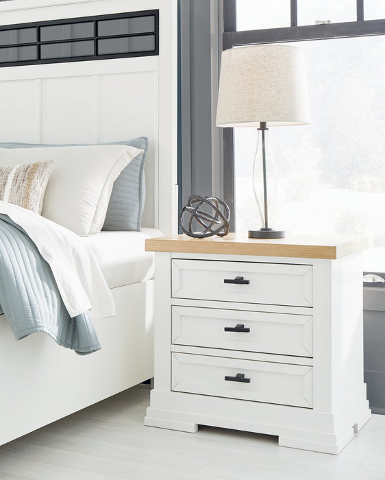 Ashbryn California King Panel Storage Bed with Mirrored Dresser, Chest and Nightstand