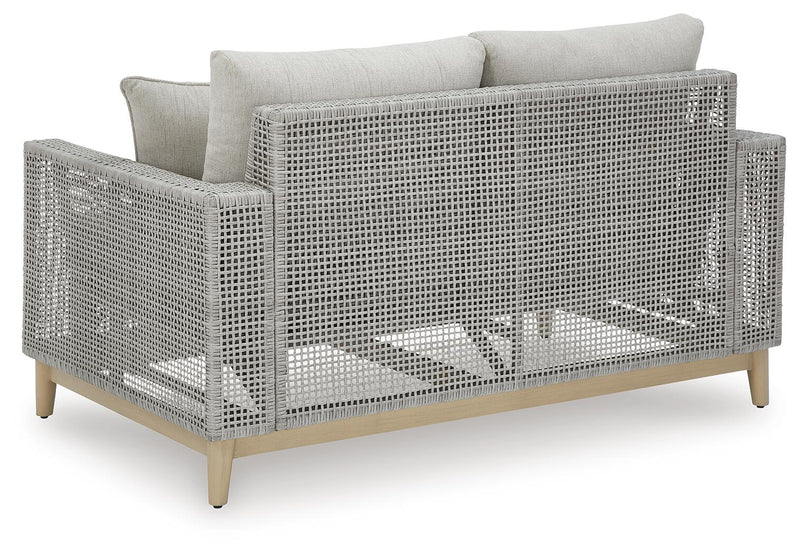 Seton Creek Loveseat w/Cushion