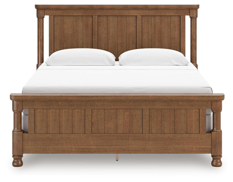 Rowlenstown King Poster Bed