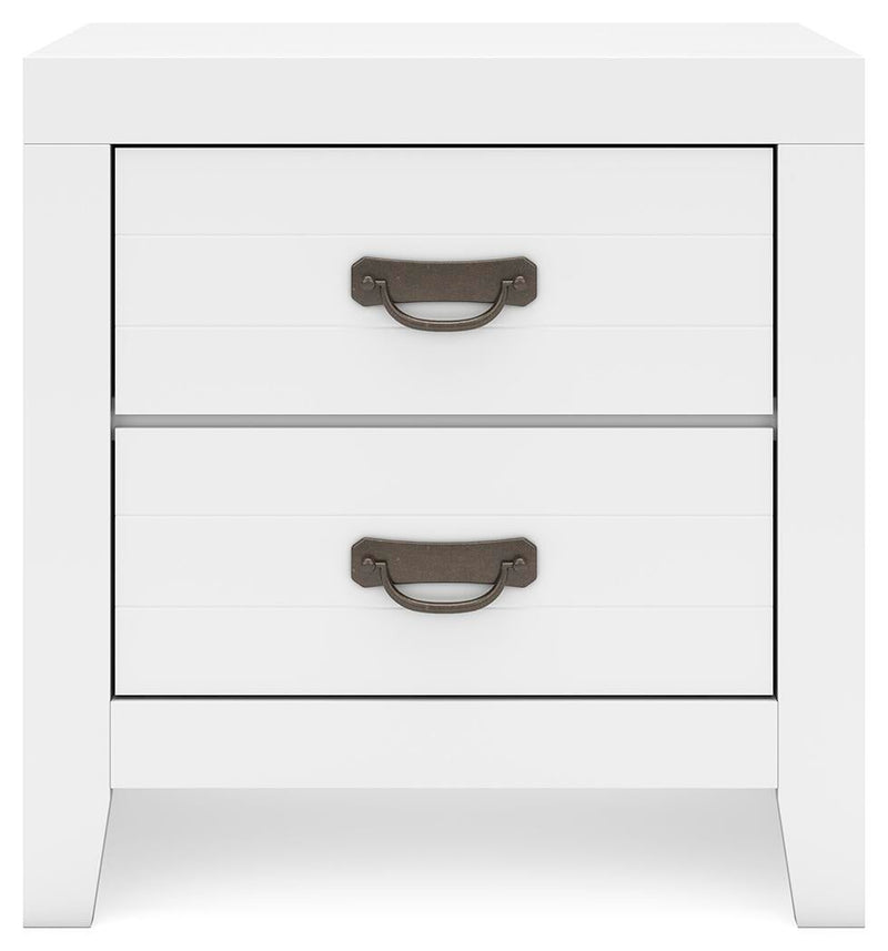 Binterglen Queen Panel Bed with Mirrored Dresser and Nightstand