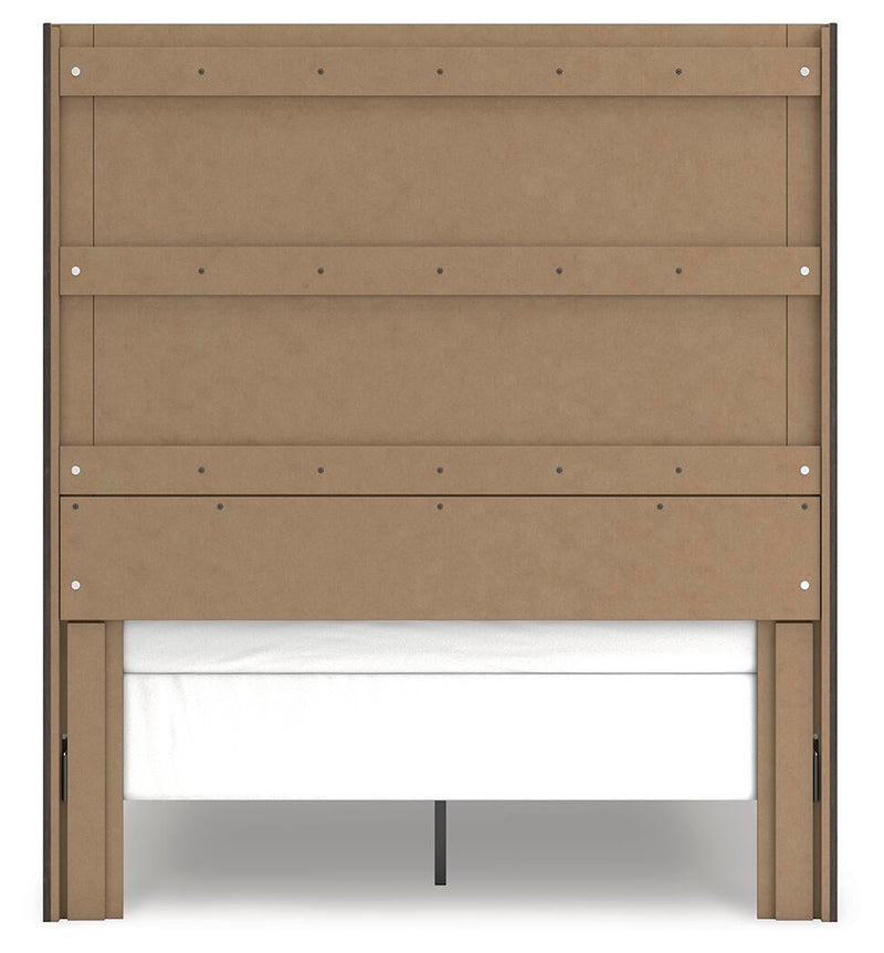 Fraluna Queen Panel Bed, Dresser, Mirror, Chest and Nightstand