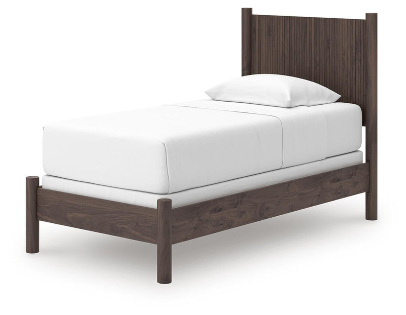 Pamytta Twin Panel Bed, Dresser and Mirror